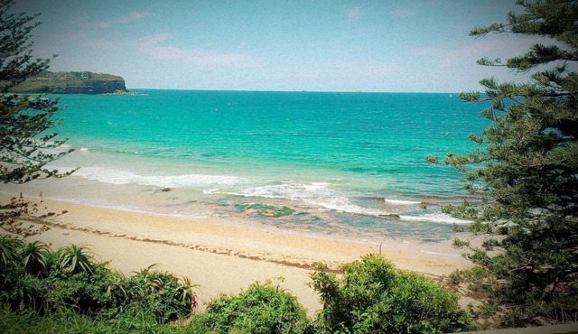 'Endless Summer' Beach House at Newport.