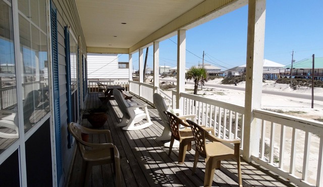 Endless Summer - Your home at the beach.