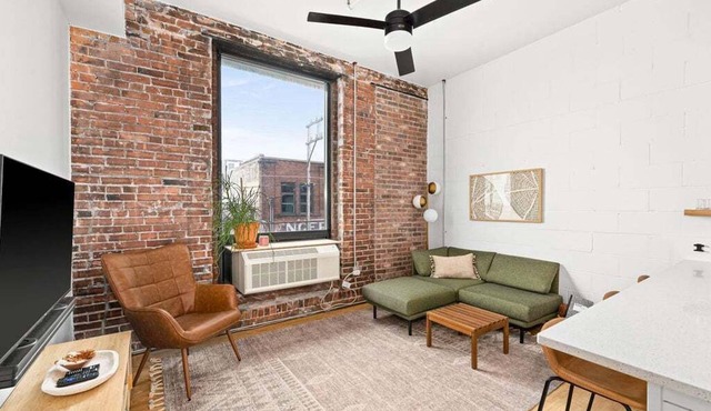 Enger Lofts w/Gym, Elevator, Coffee Shop | 223
