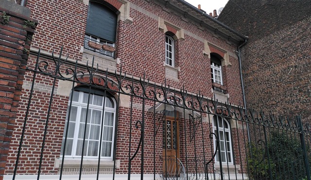 Engineer's house in quiet neighborhood