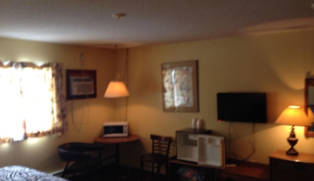 Englehart Inn
