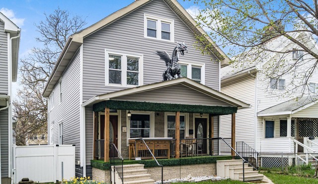 English Court Barcade: OSU home in Weinland Park/Short North