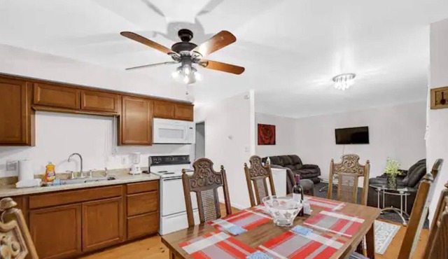 Enjoy a beautiful & peaceful stay away from home!