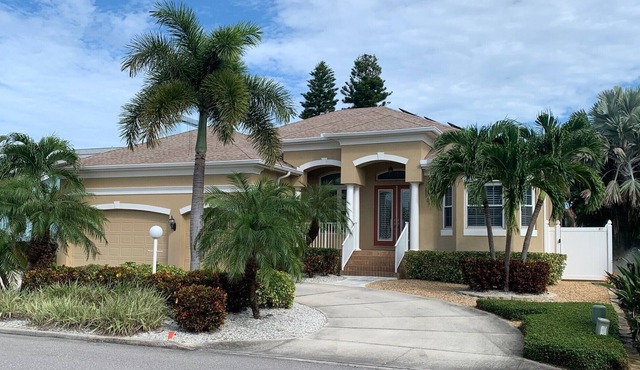 Enjoy a Coastal Island Getaway to the Beaches of Tampa Bay!