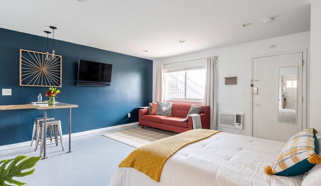 Enjoy a comfortable stay near Downtown Nashville