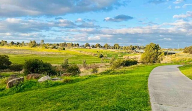 Enjoy a family-friendly stay with nature sunlight every your morning.