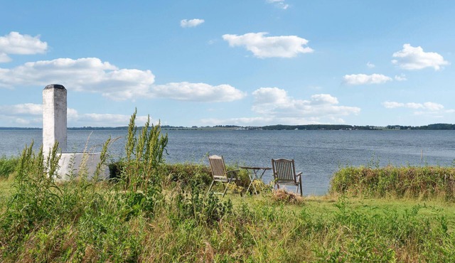 Enjoy a fantastic vacation in this cozy house by the sea on the island of Fejø.