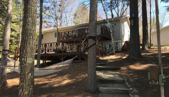 Enjoy a getaway at Wheeler Lake Family Retreat