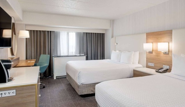 Enjoy a Hassle-Free and Suiting Stay! 2 Modern Units, Pet-Friendly!