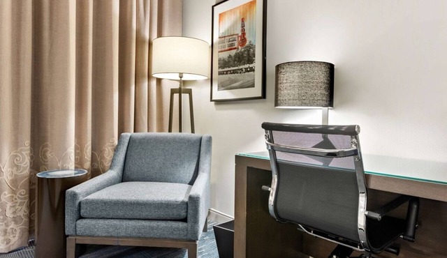 Enjoy a Hassle-Free Stay! 3 Posh Units, Close to Bee Cave Sculpture Park