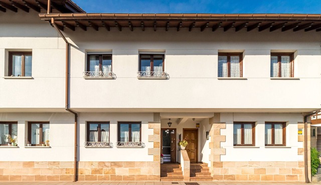 Enjoy a lovely getaway in Cabezón de la Sal!