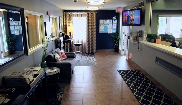 Enjoy a Memorable Stay in Gahanna with Exceptional Amenities Next to the Airport