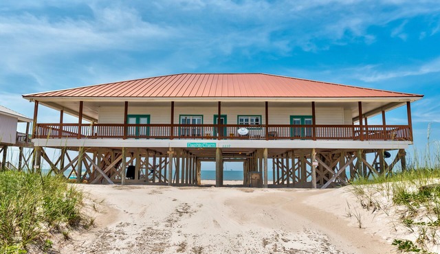 Enjoy a personal beach experience! Expansive gulf side deck! - Dauphin Charm