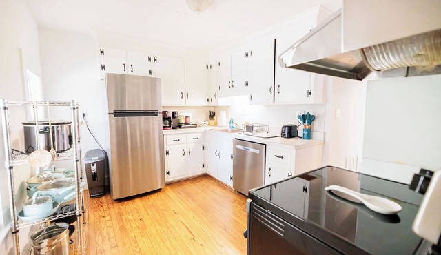 Enjoy a Pet-Friendly Retreat in Quaint Saluda Village