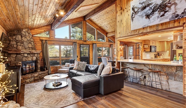 Enjoy a quaint cabin that offers modern luxury!