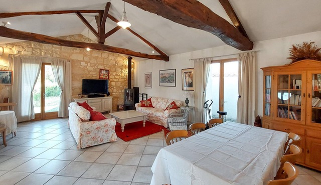 Enjoy a relaxing vacation in this vacation home on the lake.