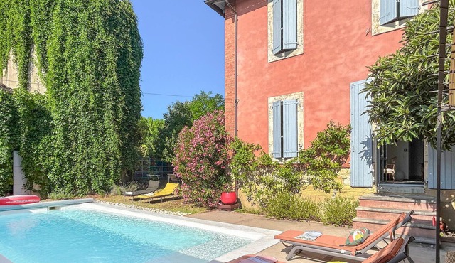 Enjoy a relaxing vacation in this appealing vacation home.