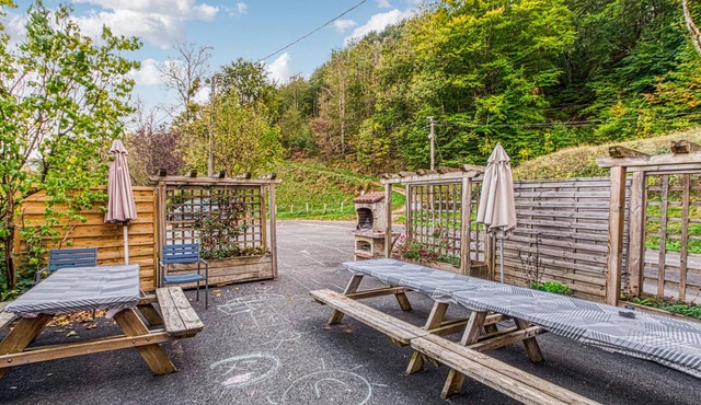 Enjoy a relaxing vacation in fantastic nature in this exceedingly spacious vacation home.