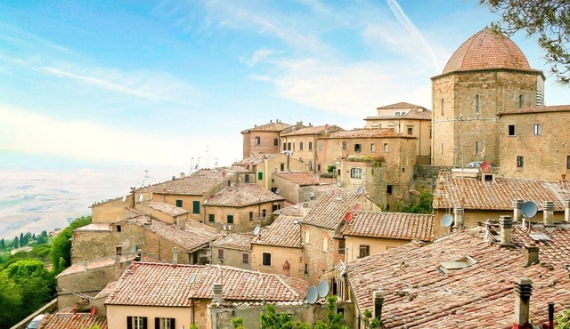 Enjoy a relaxing stay in Weston