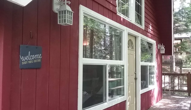 Enjoy a Relaxing Weekend in the Woods at Shady Maple Cottage🌲🍂🍁