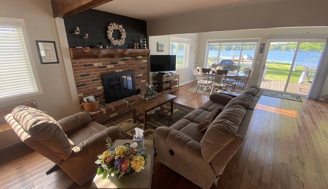 Enjoy A Restful Week Overlooking the Lake in Hale Michigan
