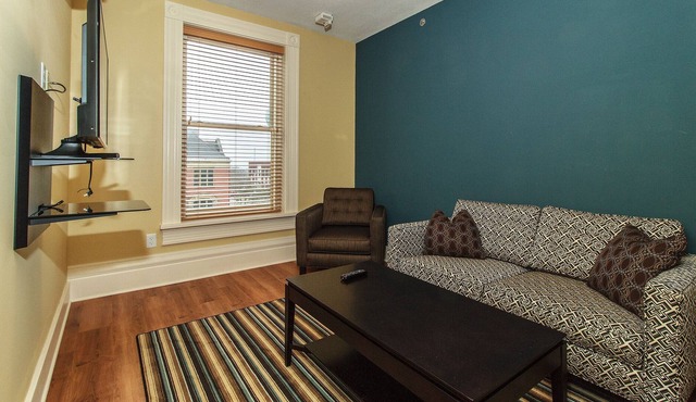 Enjoy a Seamless Blend of Functionality and Style Condo close to Wheeling 208