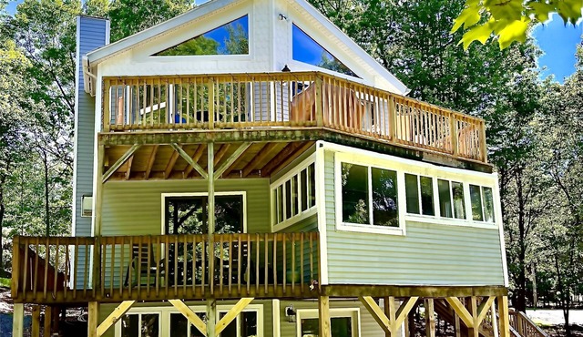 Enjoy a Seasonal Poconos Getaway with Family or Friends at Woodland Escape!