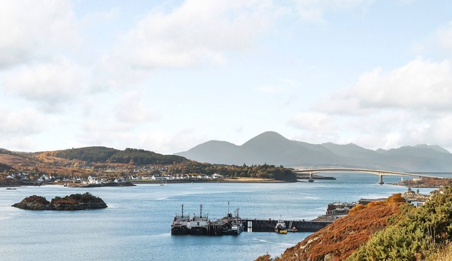 Enjoy a slice of Highland life in this croft cottage.