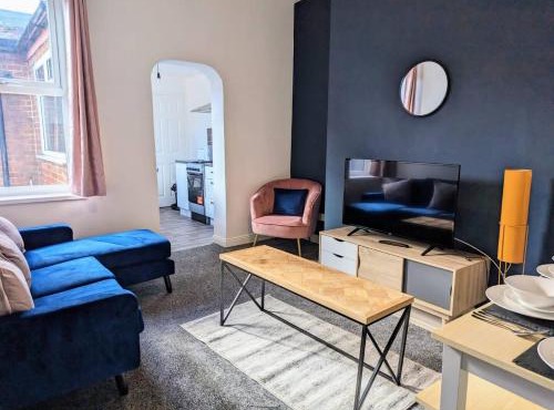 Enjoy a spacious 3 BR w your family and friends