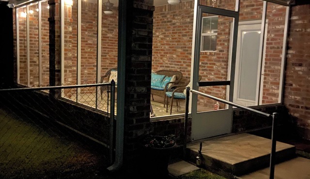 Enjoy a Summer Visit to Compass Point Cottage