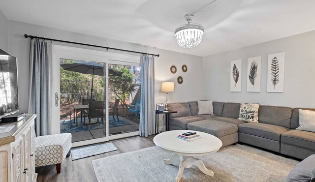 Enjoy a walk to the beach from this renovated, pet friendly end-unit villa.