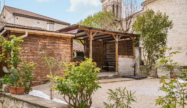 Enjoy an unforgettable vacation in this inviting vacation home!