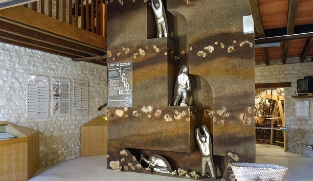 Enjoy an unforgettable vacation in this inviting vacation home in a beautiful landscape.