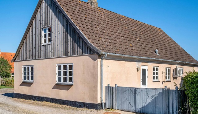 Enjoy an unforgettable vacation in this inviting vacation home.
