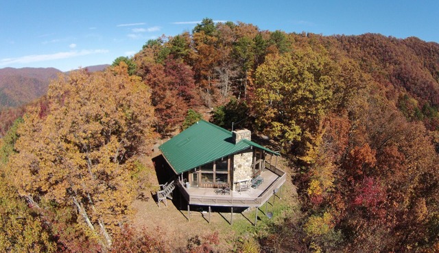 Enjoy Beautiful Views of Cold Mountain from a huge deck at 3600' at "Old Sarum"