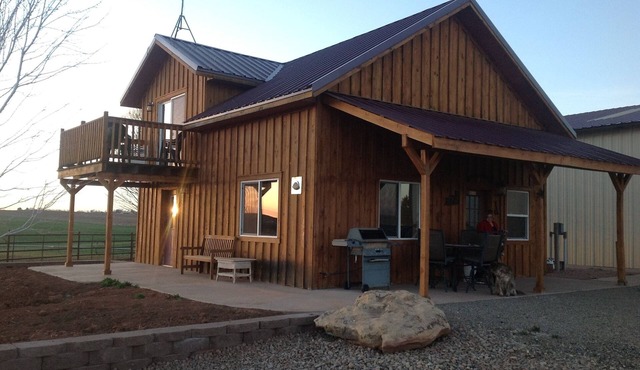 Enjoy Cabin on working farm! 1 hr. Telluride, 1.5 hrs. Moab, UT.