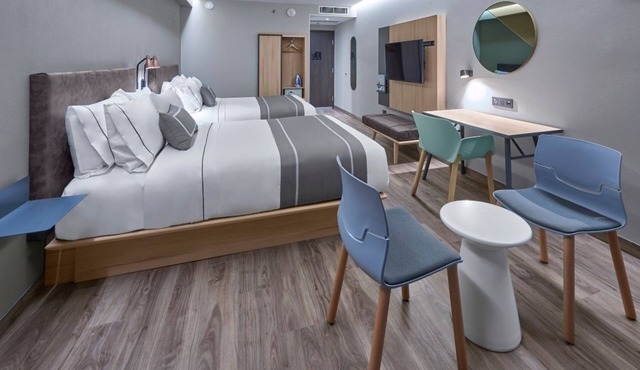 Enjoy Coastal Views at This Stunning Rooms Near the Beach - 2 Units