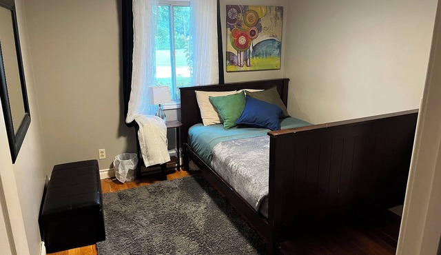 Enjoy cottage living. Just a short walk away from the beach!