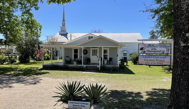 Enjoy Crawfordville at the Courtyard’s Pelican Cottage.