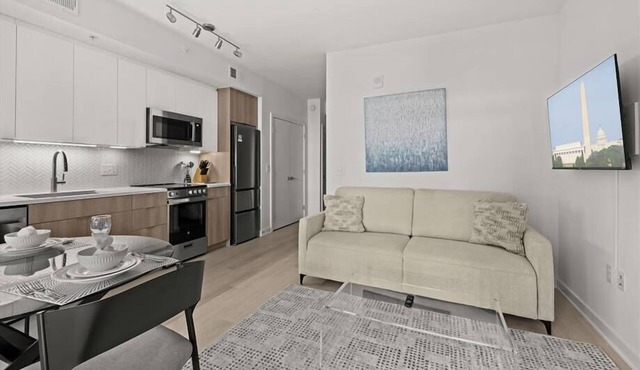 Enjoy DC Views on your Private Balcony | Gym + Free Outdoor wifi