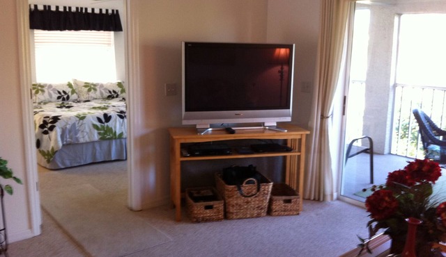 Enjoy exclusive Private Tara Golf and Country Club Atmosphere in a lovely 2bd