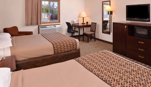 Enjoy Free Breakfast at Cozy Room w/Kitchenette Near East Nishnabotna River