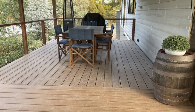 Enjoy Lake Eildon at Howqua Inlet