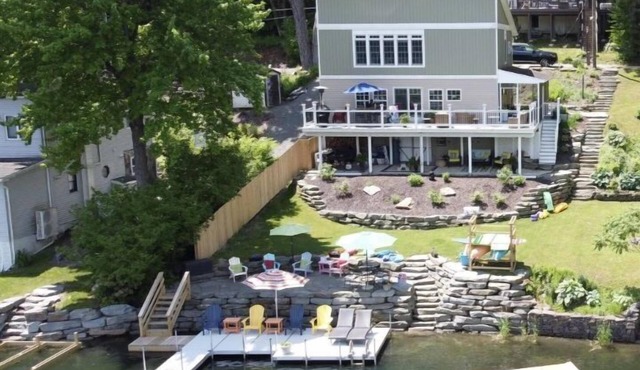 Enjoy lake life at this year round home with private dock