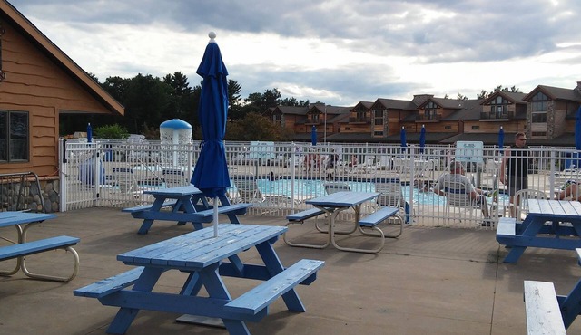 Enjoy lower Rates Your Time At Northern Bay Sunset Condominiums Magnolia Loft.