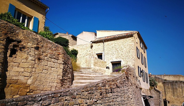 Enjoy Luberon lifestyle!