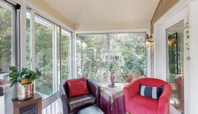 Enjoy luxury and tranquility at Swannanoa Serenity Suites—your perfect getaway