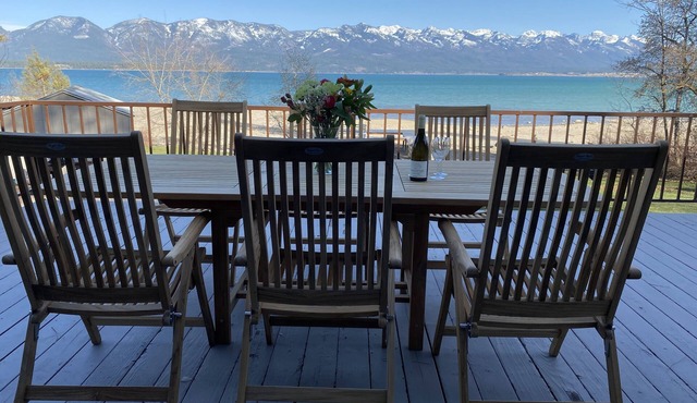Enjoy Mountain views at this lakefront home. Perfect for your family vacation.