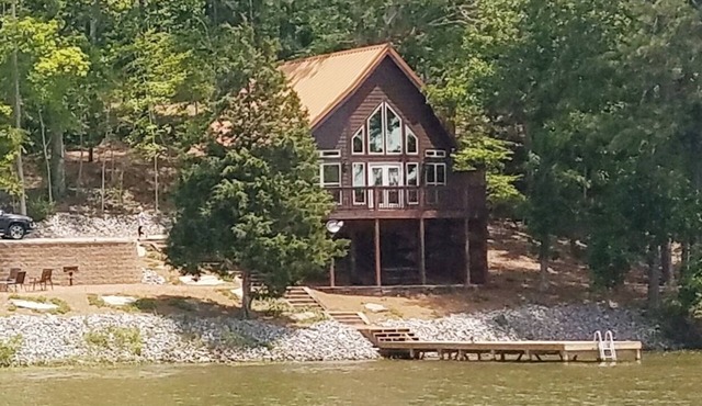 Enjoy our lakefront cabin for great fishing, fun on the water, and relaxation!