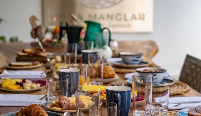 Enjoy our luxurious family-sized village and private beach in the paradise in DR